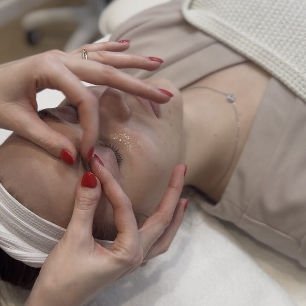 Intraceuticals intenzív bőrmegújító protokoll